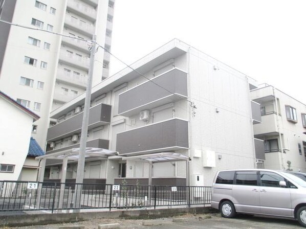 フローラ矢部の物件外観写真